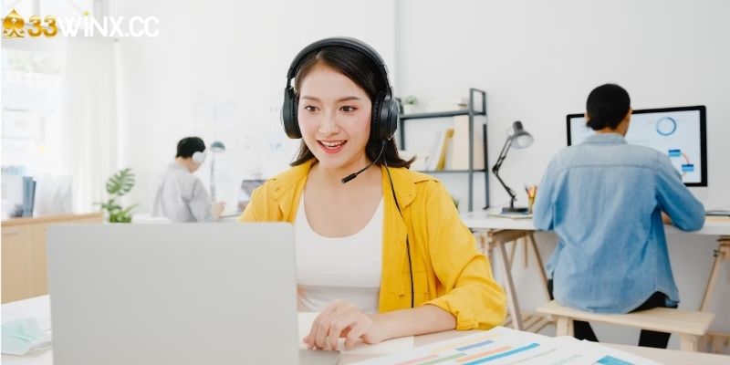 Phương thức liên hệ hỗ trợ qua Hotline